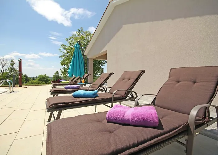 Stari Punat Villa *